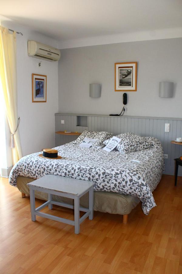 Hôtel Résidence Larroque Caussade Esterno foto