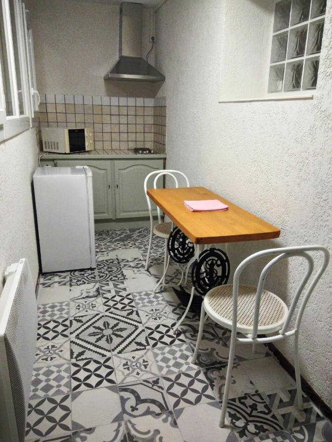 Hôtel Résidence Larroque Caussade Esterno foto